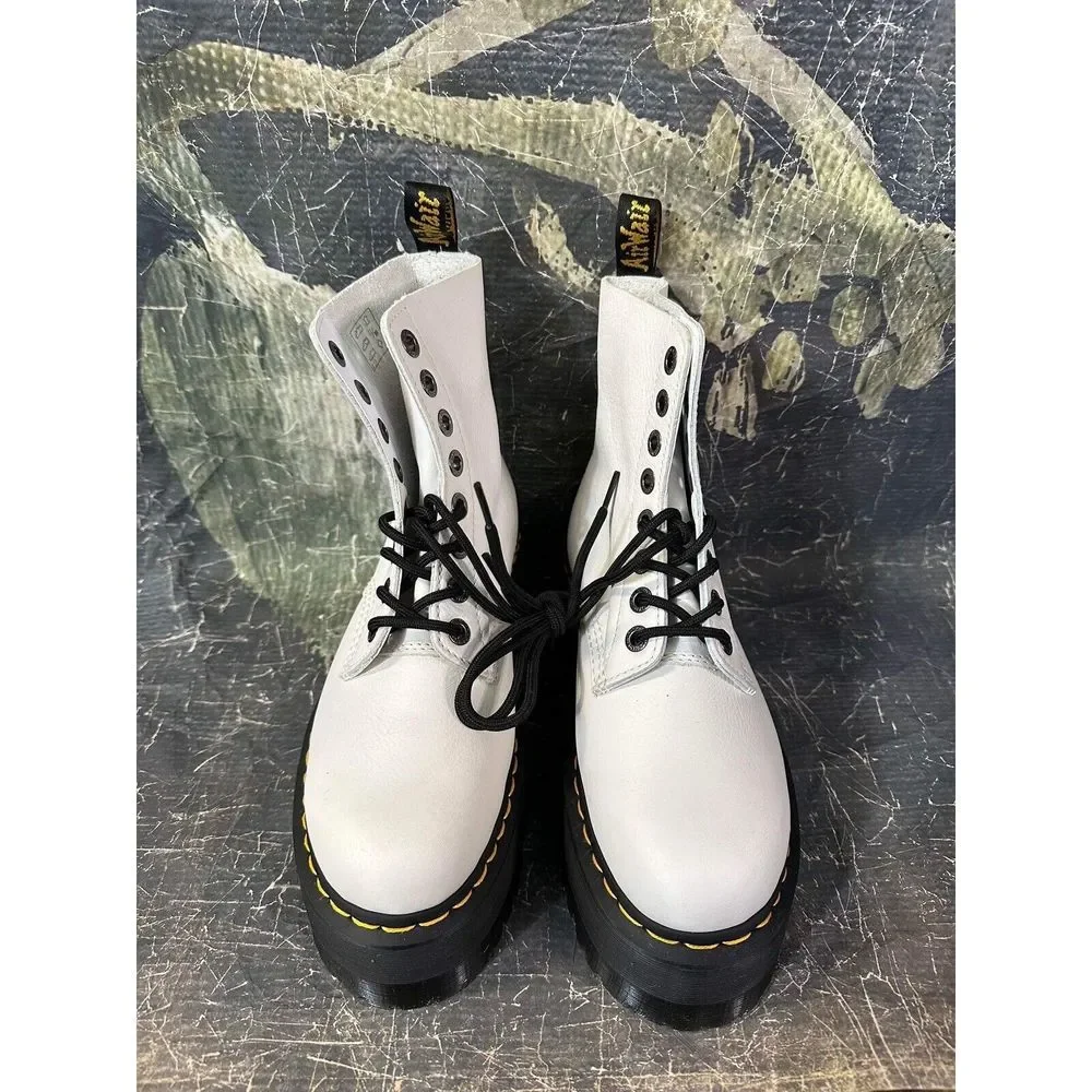 NEW Dr. Martens Jadon 8-Eye White Boot Size 10